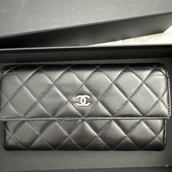 CHANEL Flap Wallet Quilted Black Silver Tone Hardware W/box - Picture 3 of 16